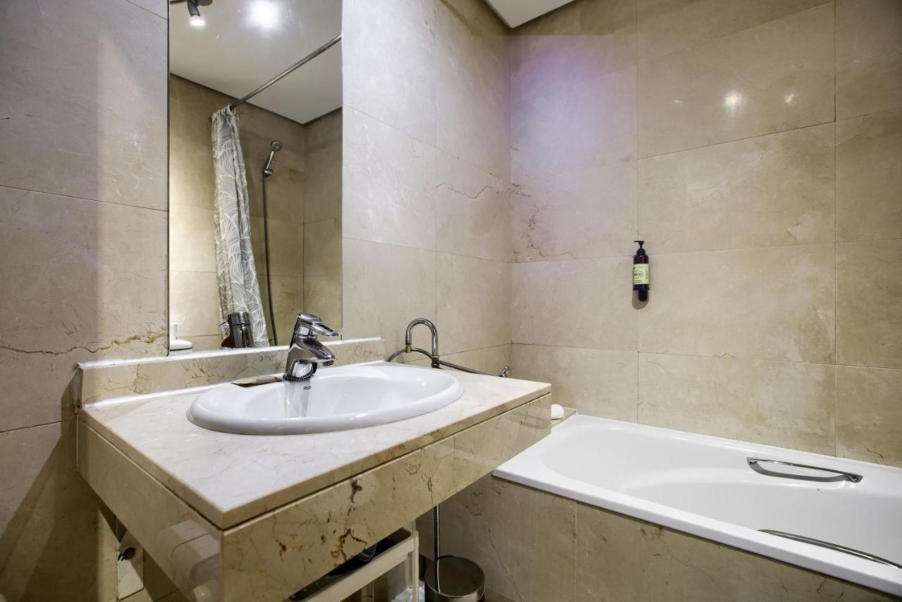 Apartament Charming Elegant Gran Via Madryt Zewnętrze zdjęcie