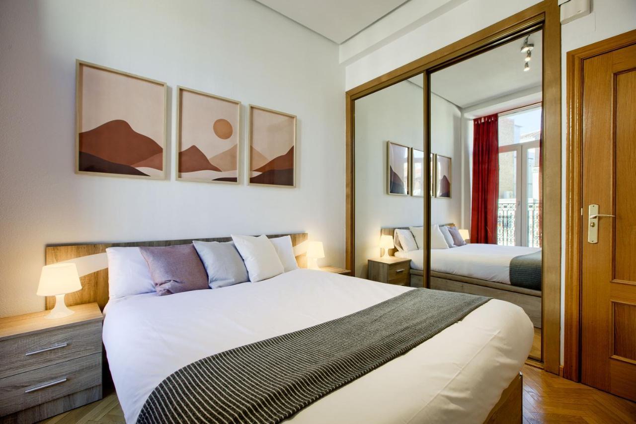 Apartament Charming Elegant Gran Via Madryt Zewnętrze zdjęcie